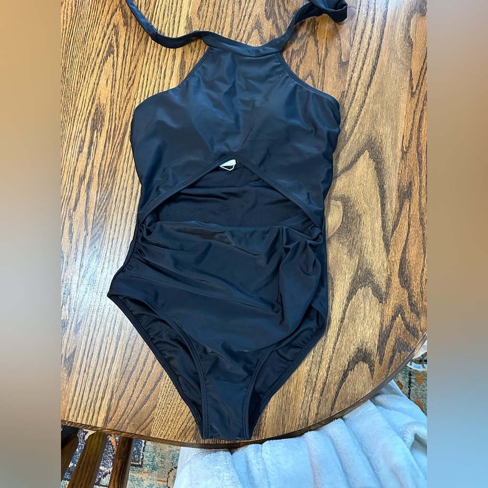 Cupshe Black Halter One-Piece Swimsuit